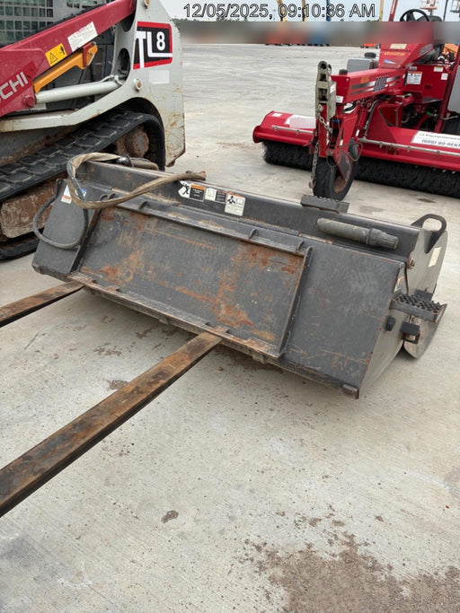 2021 PALADIN Sweepster SB72