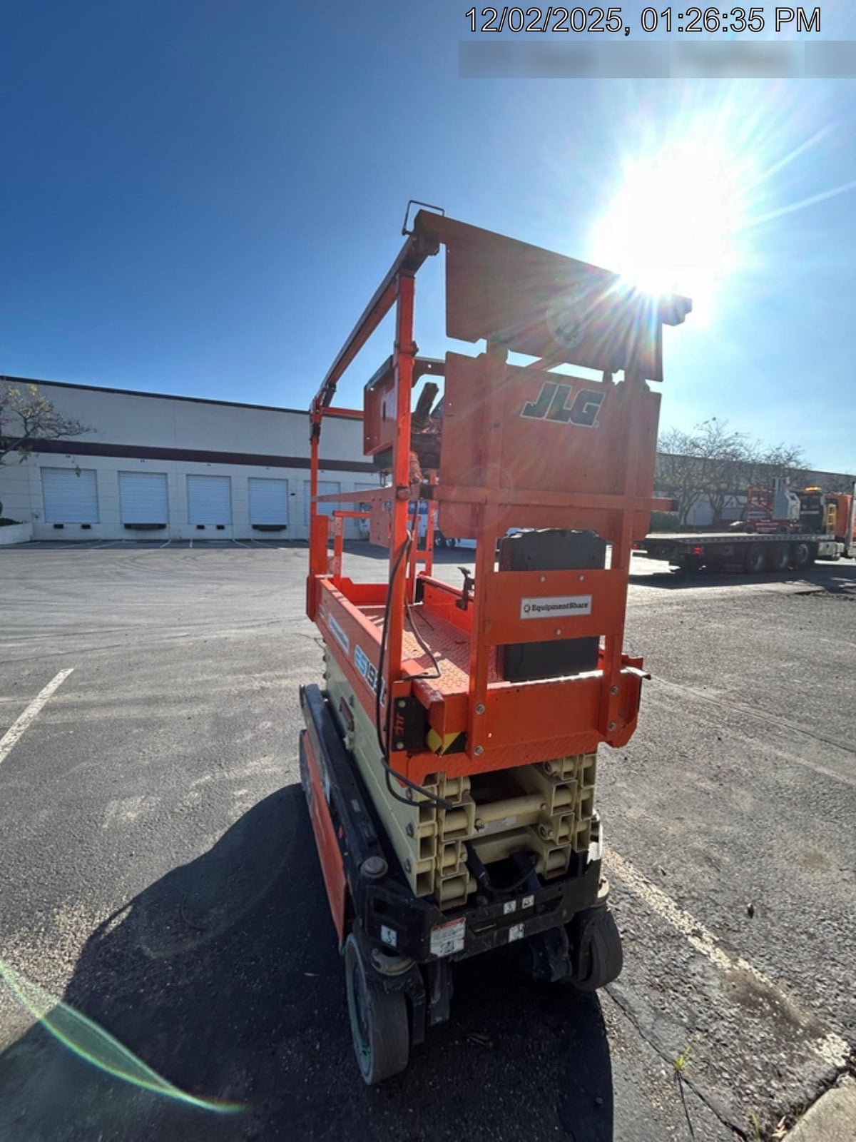 2021 JLG ES1932