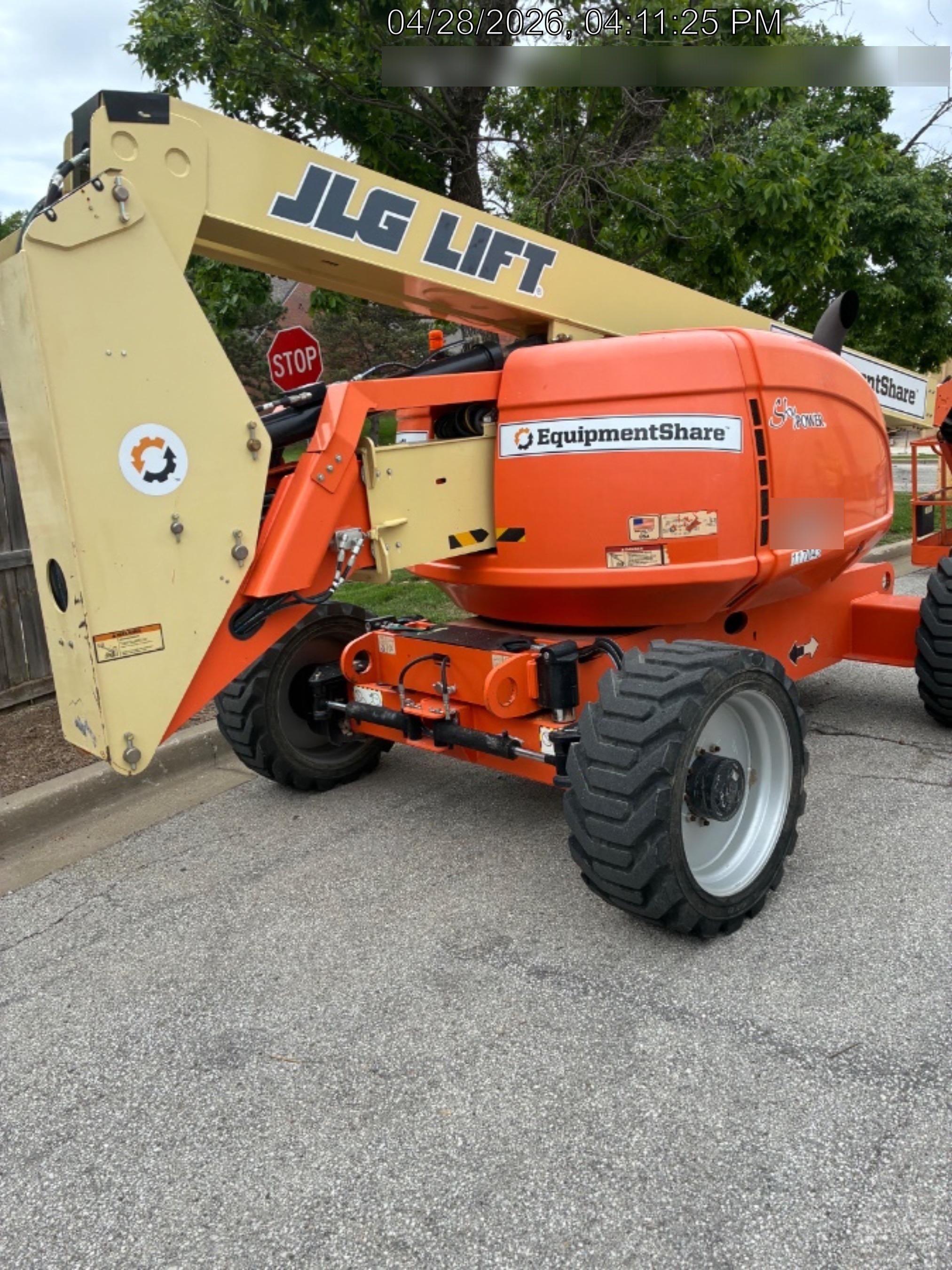 2021 JLG 600AJ