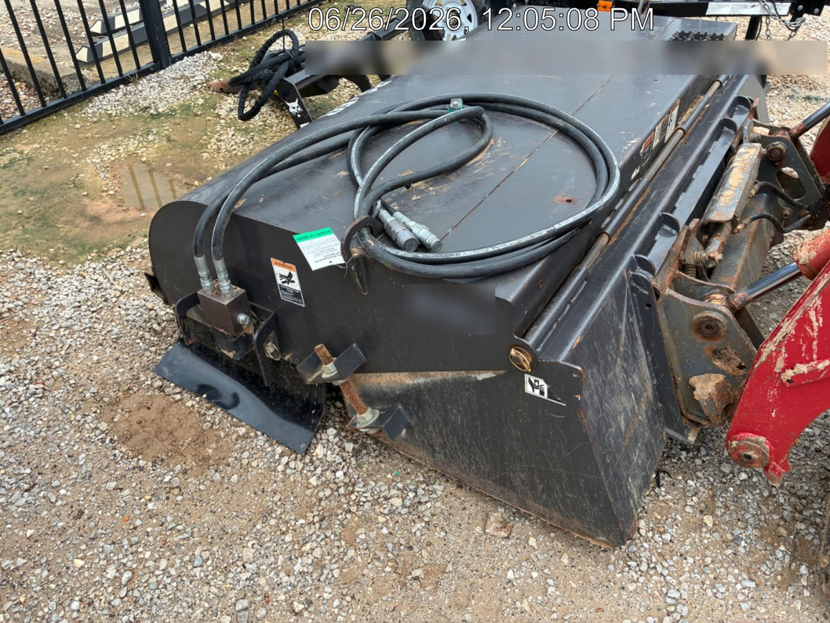 2019 PALADIN Sweepster SB72