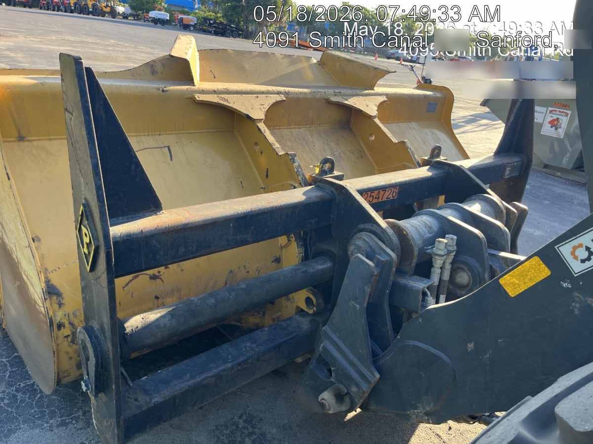 2022 PEMBERTON 72" Utility Forks
