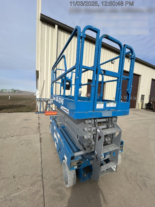 2018 Genie GS-3246 Genie GS-3246 w/Folding rails, Full height swing gate