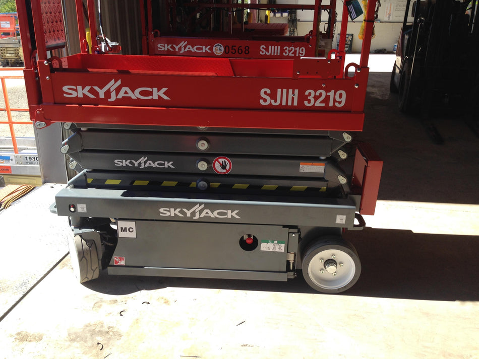 2017 Skyjack SJIII-3219 Skyjack 19' Scissor Lift