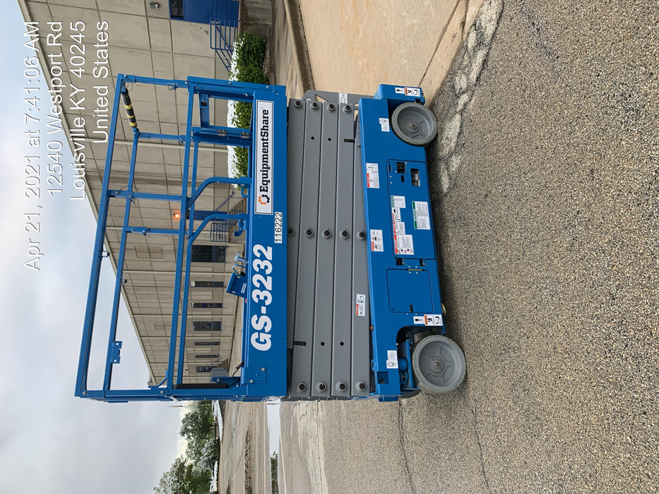 2020 Genie GS-2632 Solid NM Tires, Folding Rails with Half-Height Swing Gate, Beacon