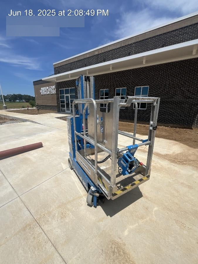 2020 GENIE GR-20
