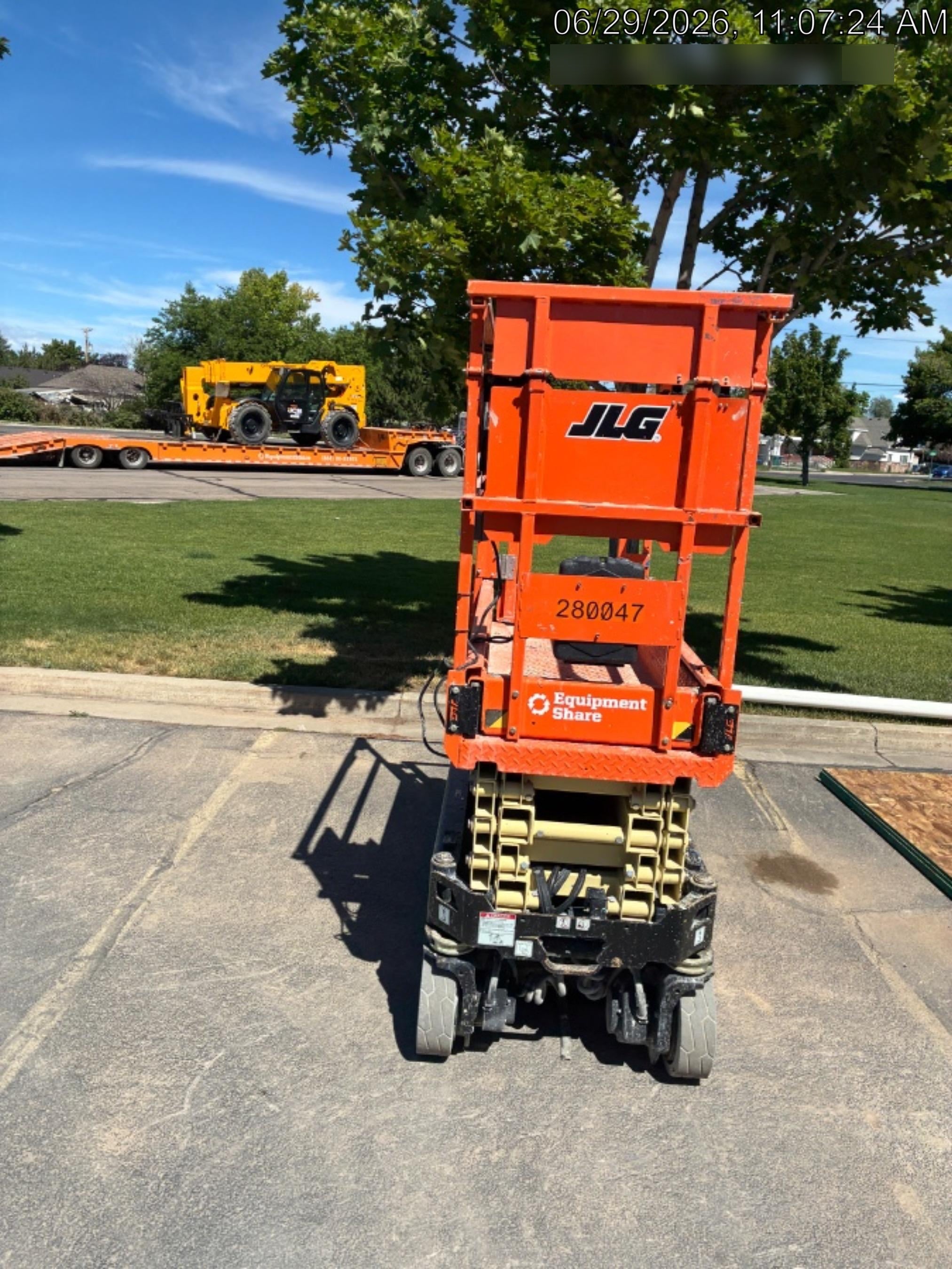 2022 JLG ES1932