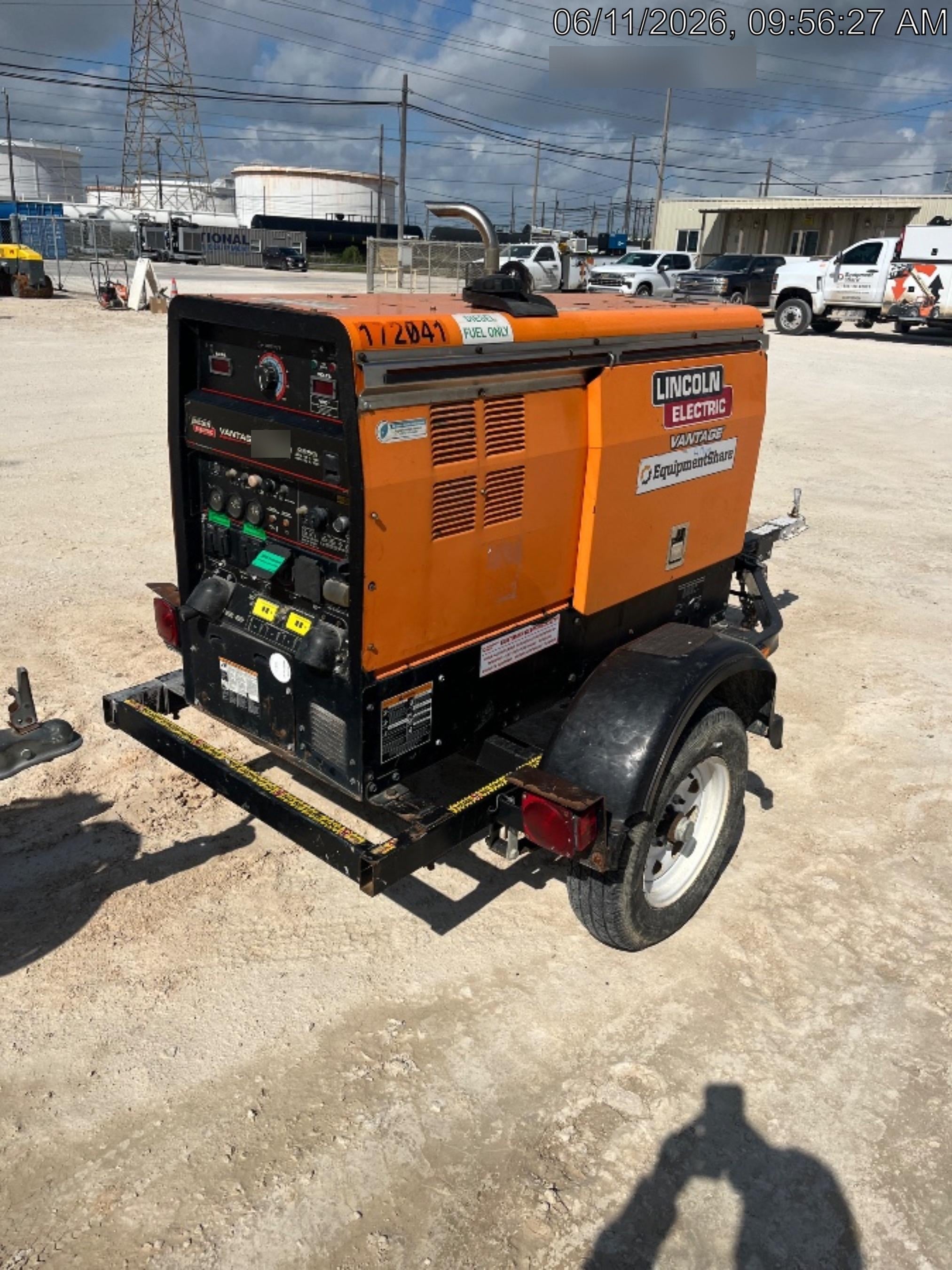 2021 Lincoln Electric Vantage 322 Vantage 322 Ready Pak 3 w/ Decals, ORANGE (includes trailer, cable rack, fender light kit) NO Telematics