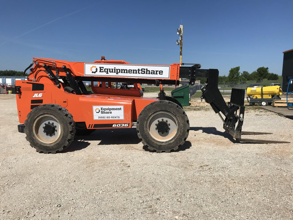 2019 Skytrak 6036 Canopy, Solid Tires, LED Work Lights, Beacon 50" Carriage, 48" Pallet Forks