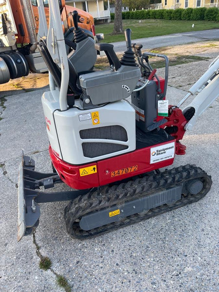 2023 TAKEUCHI TB210R