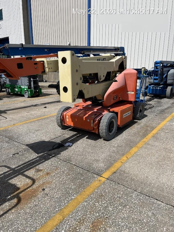 2019 JLG E400AJPN