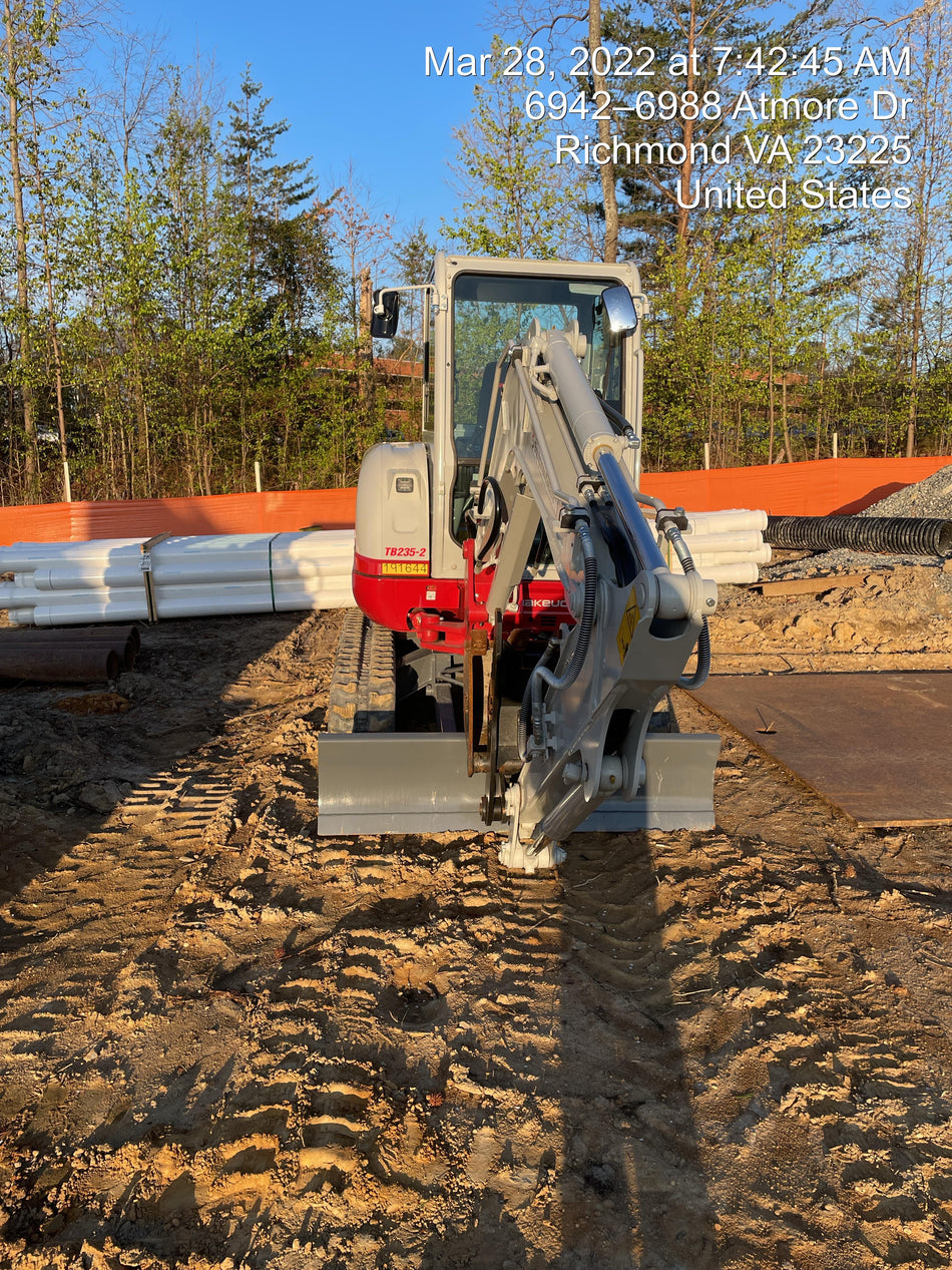 2021 TAKEUCHI TB235-2CR