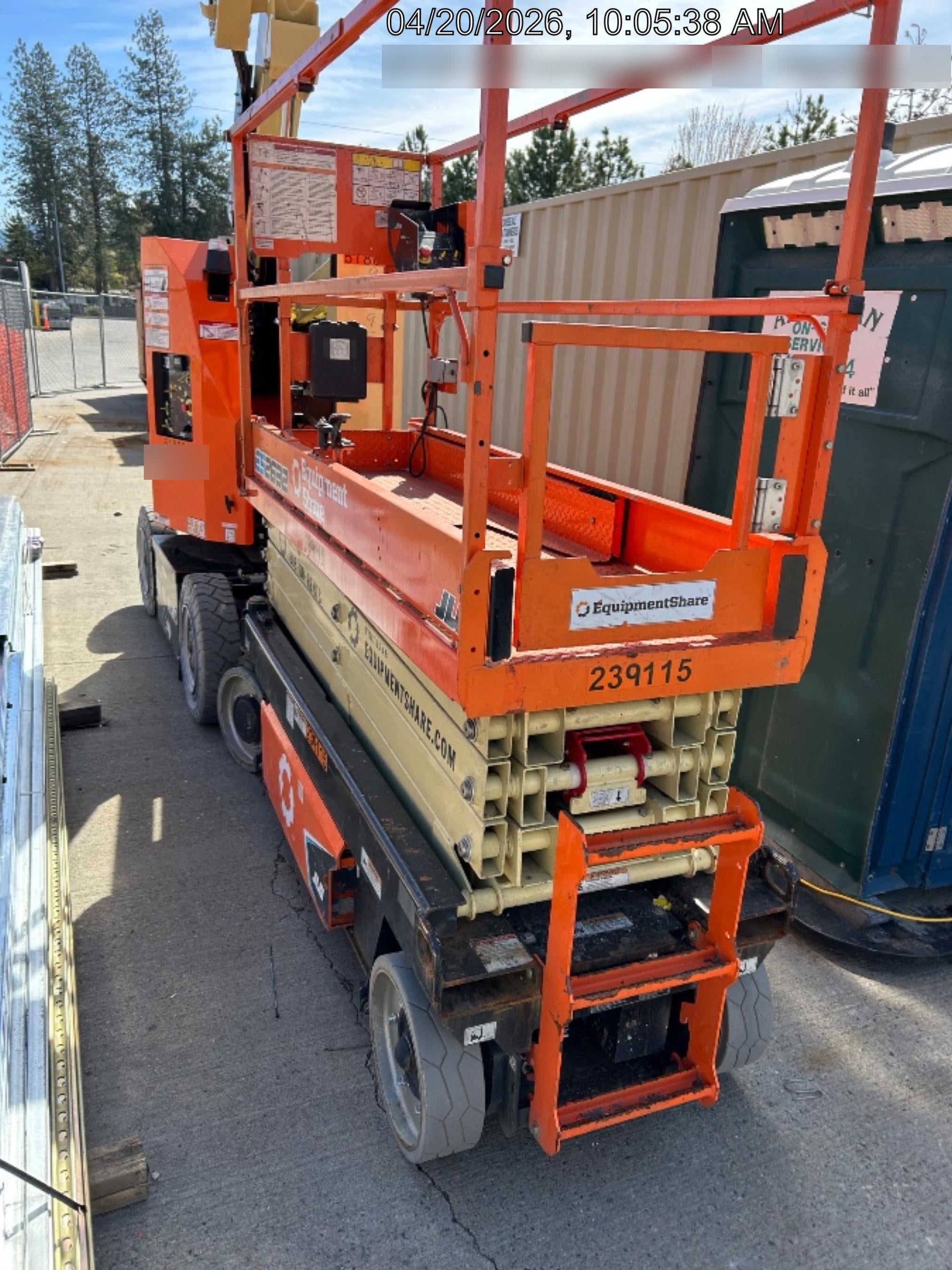 2022 JLG ES2632