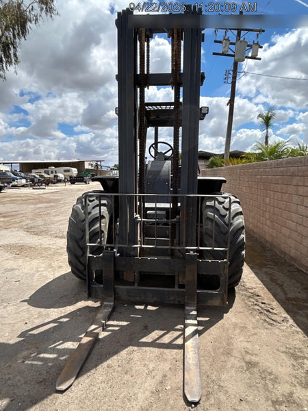 2023 CASE 588H