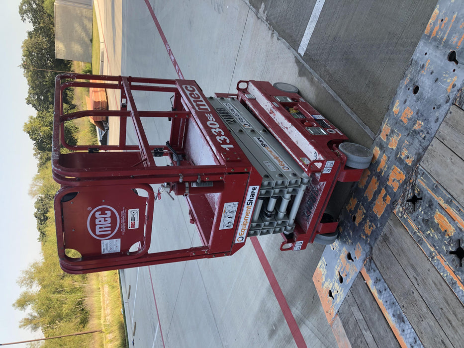 2019 MEC 1330SE MEC 1330SE w/ES Track Hardware, Full Extended 2 Year Warranty