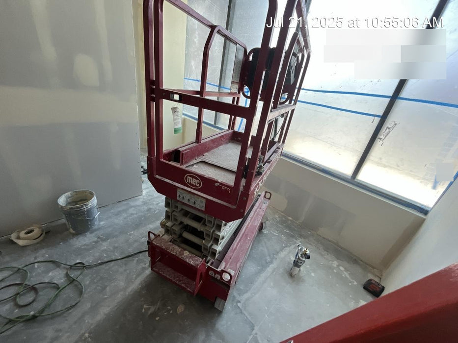 2020 MEC 1330SE Solid NM Tires, Steel Swing out Doors, LCS, Beacon, 900W Invertor