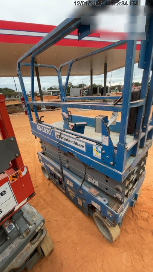 2019 Genie GS-1930 Fixed rails with chain Entry