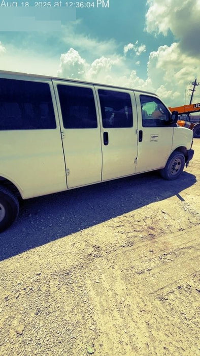 2023 CHEVROLET Express Van - Rental