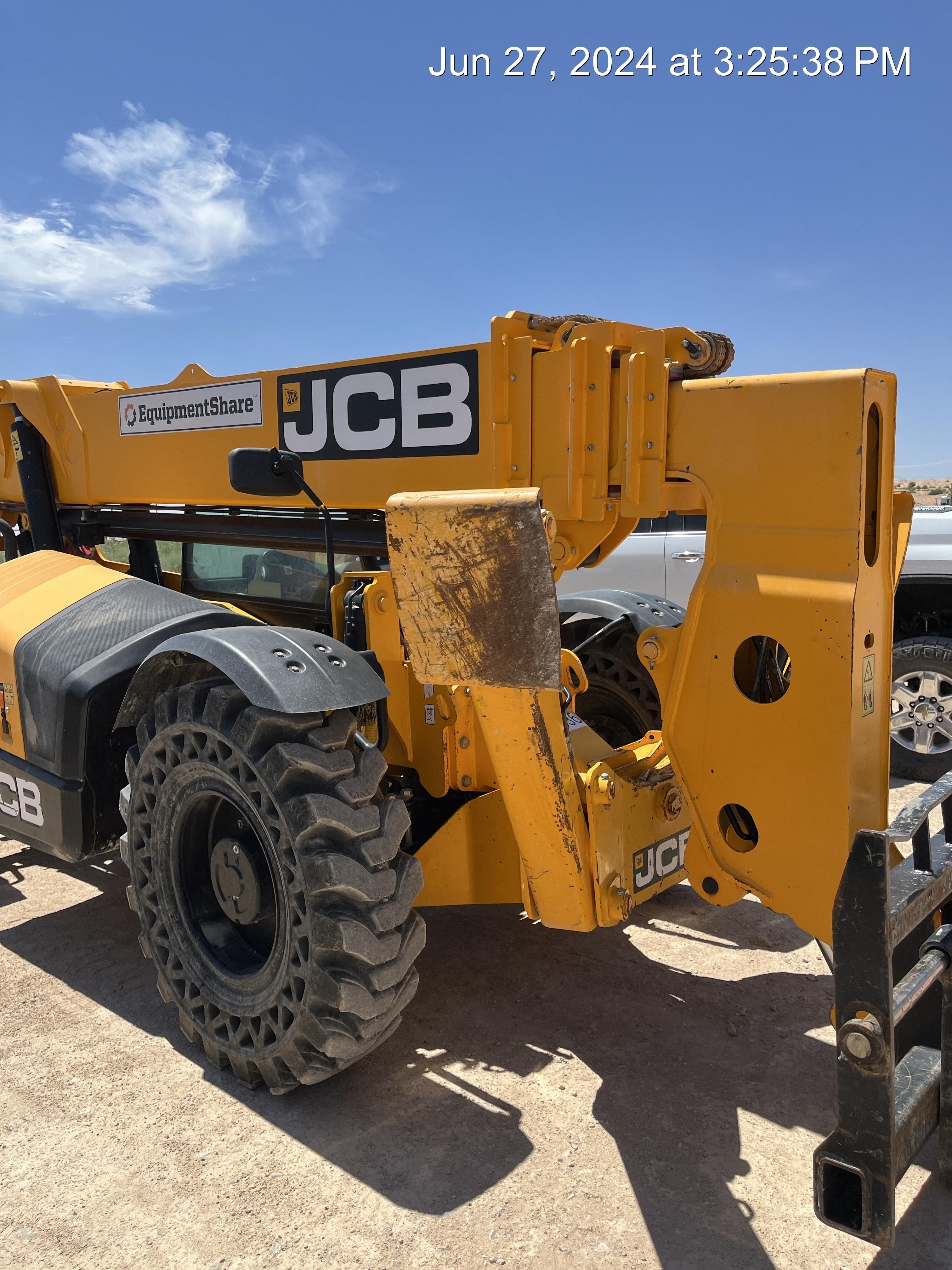 2021 JCB 512-56