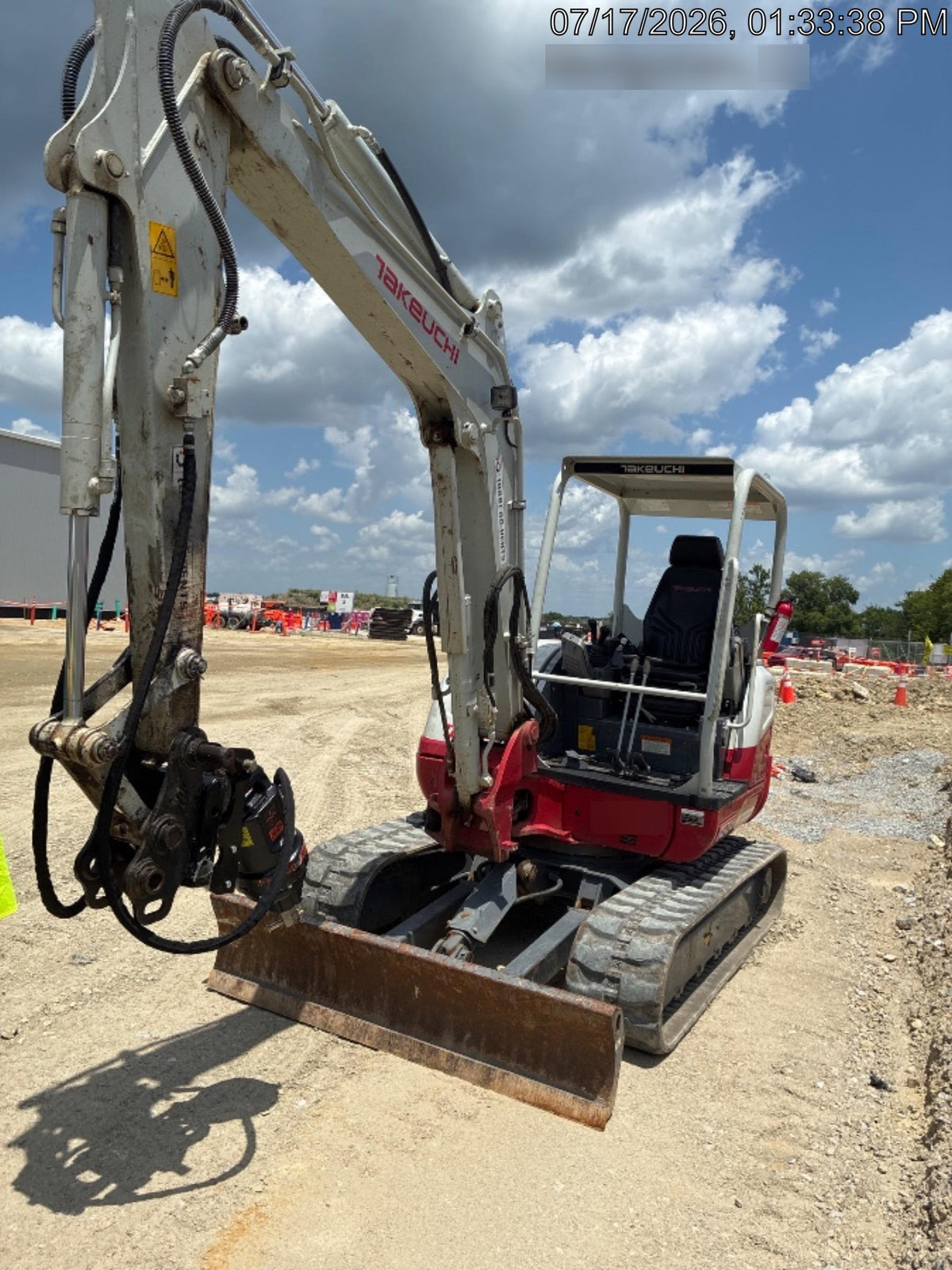 2024 TAKEUCHI TB250-2R