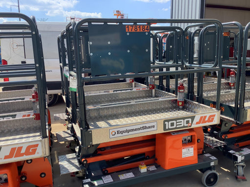 2021 JLG 1030P