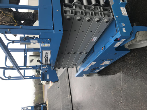 2019 Genie GS-4047 Folding rails with half height swing gate