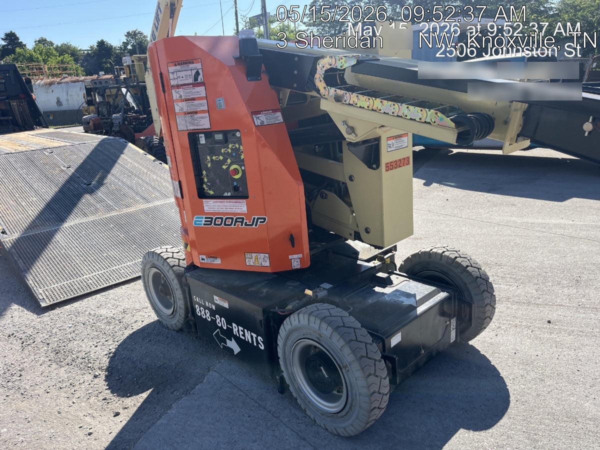 2025 JLG E300AJP