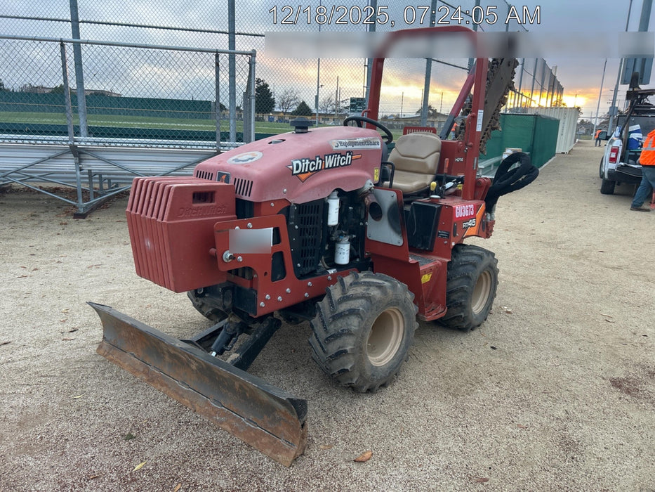 2019 DITCH WITCH RT45A