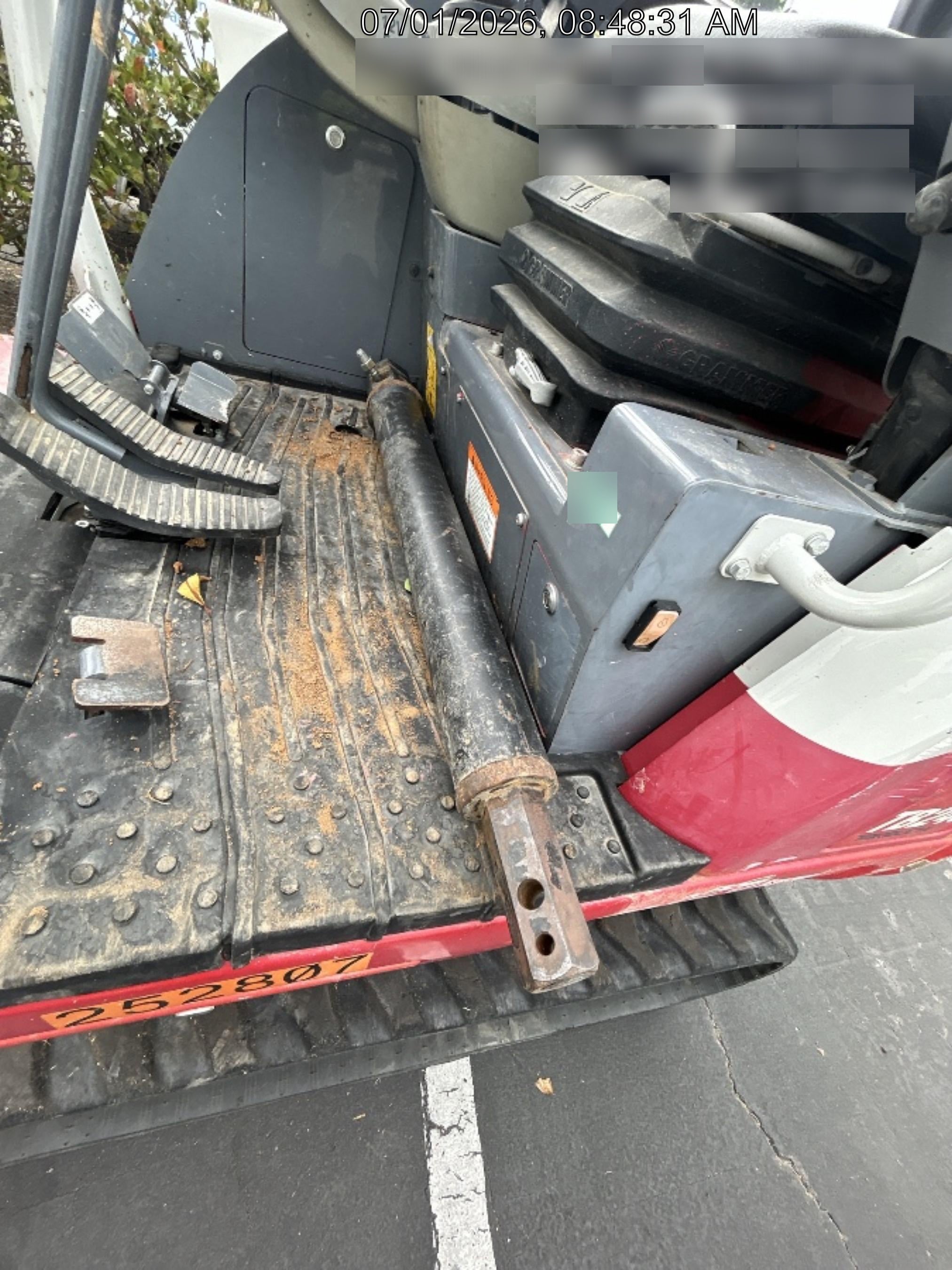 2021 TAKEUCHI TB240R