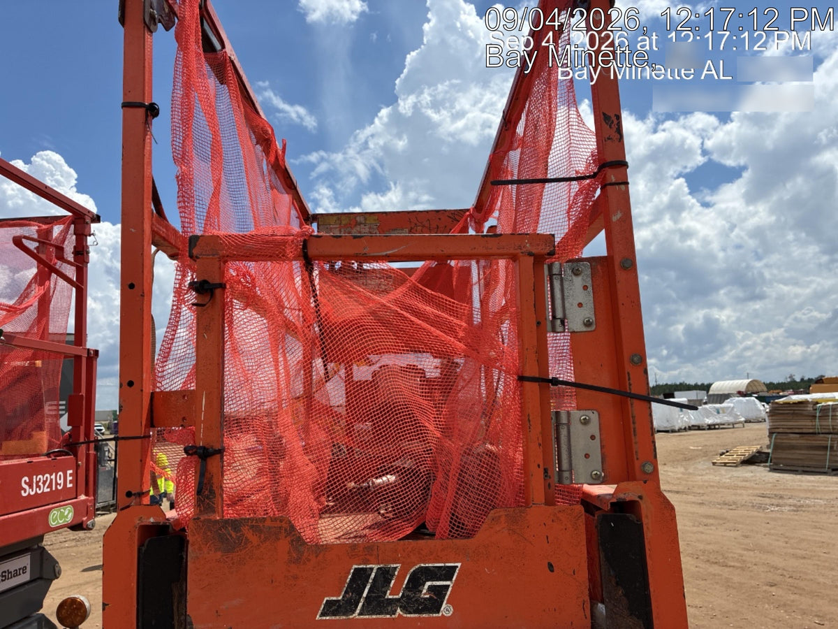 2021 JLG ES1932