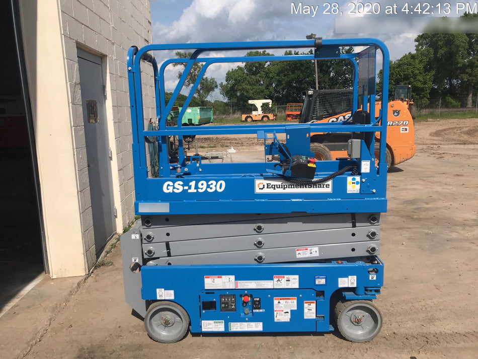 2020 Genie GS-1930 Fixed rails with chain entry gate - Pre A92.20