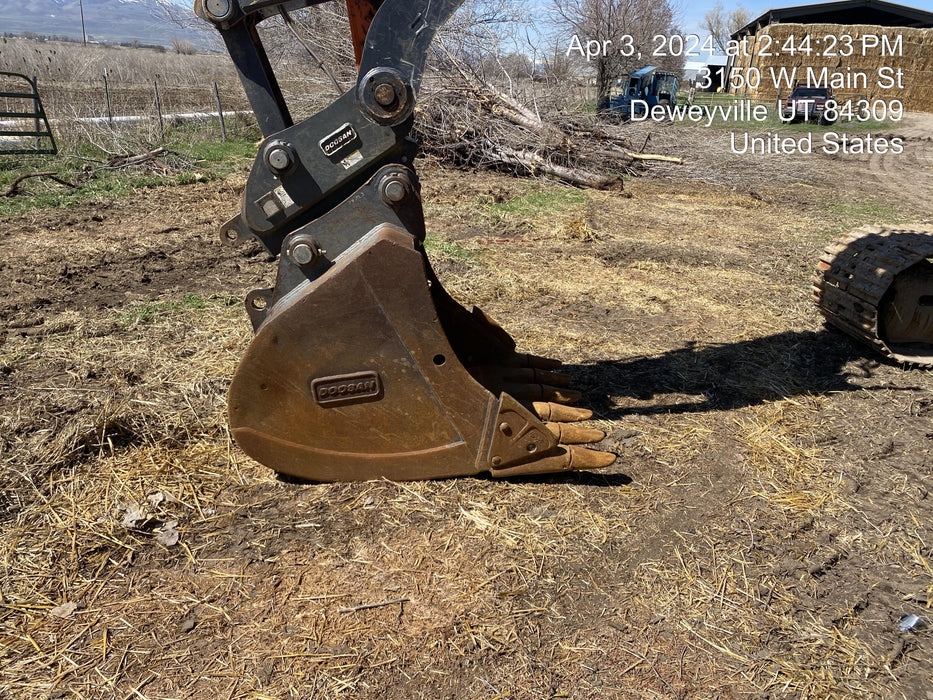 2020 DOOSAN 48" Excavator Bucket