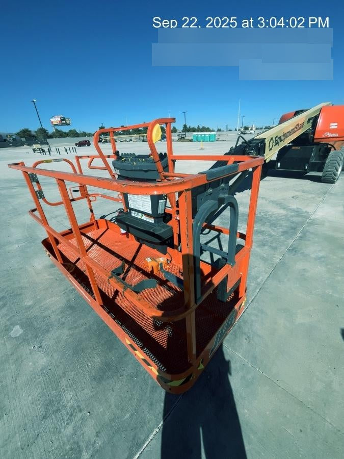 2025 JLG 660SJ