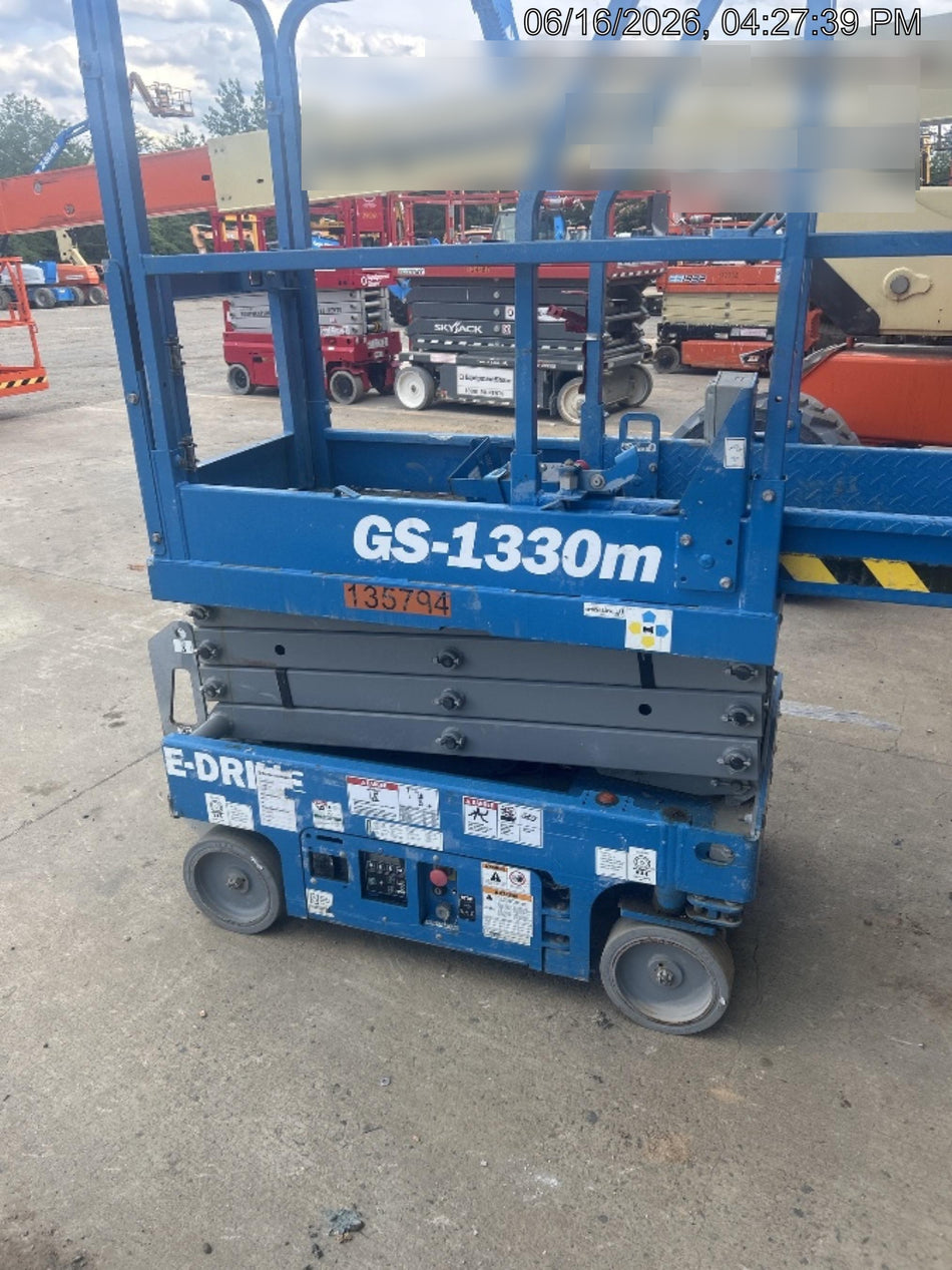 2021 GENIE GS-1330m