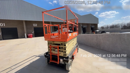 2022 JLG ES3246