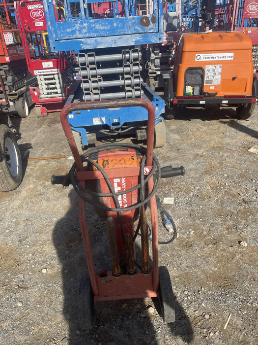 2020 HILTI TE 3000-AVR