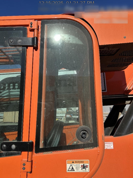 2020 Skytrak 10054 Cab/Heat/Air, Solid Tires, Work Lights, Beacon, Aux Hydraulics, Back up Alarm, Lifting Eye, ES Decals