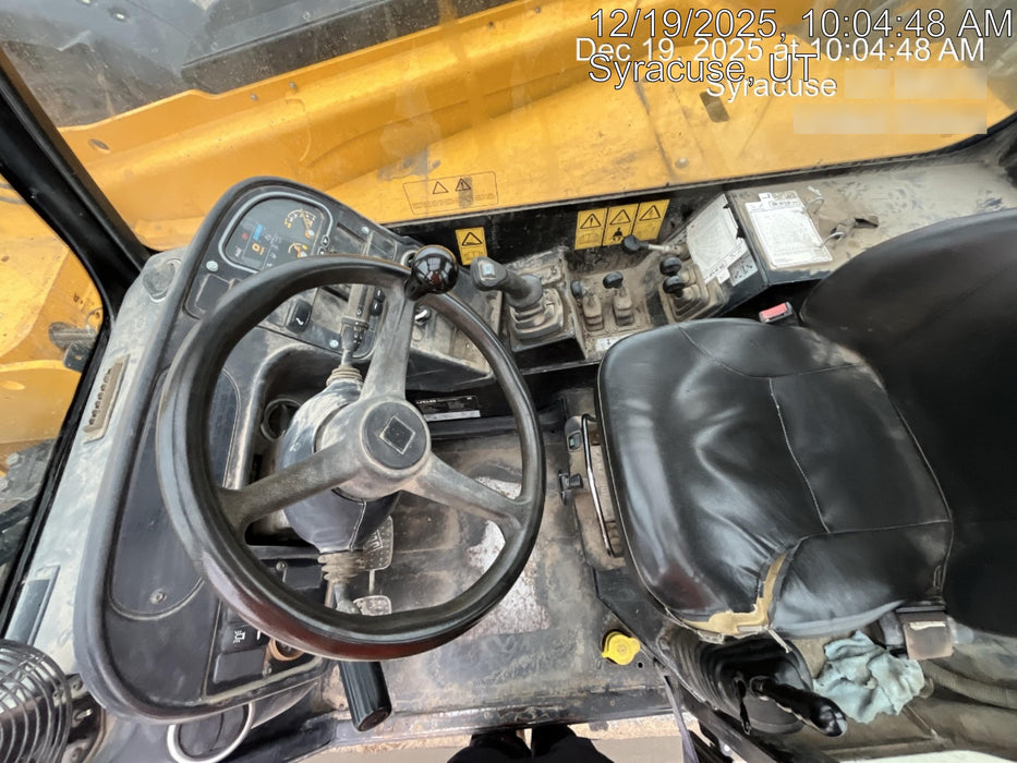 2020 JCB 512-56 Cab/Heat/Air, 109 HP, Solid Tires, STD Worklight, Beacon, Aux Hydraulics, Lifting Eye, Back up Alarm w/66" Carriage/60" Forks