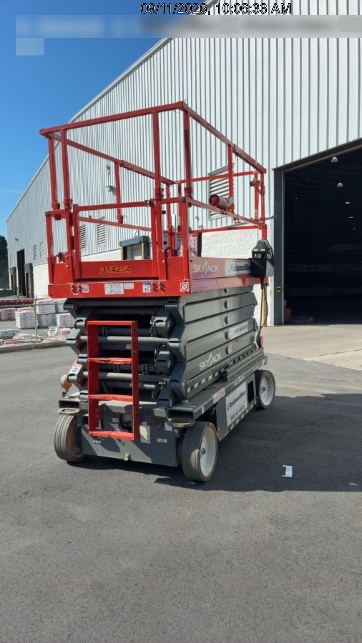 2023 SKYJACK SJ4740