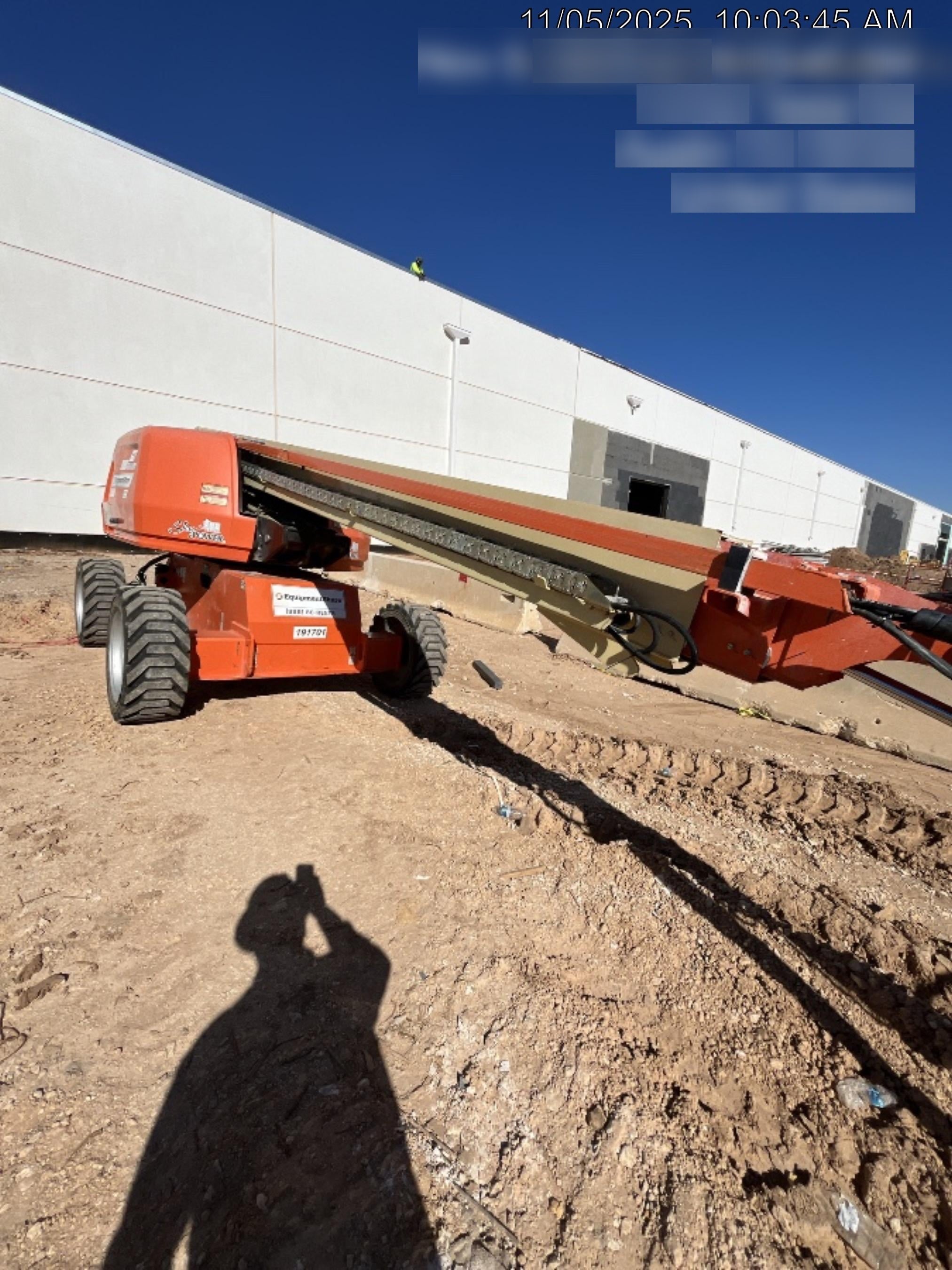 2021 JLG 660SJ