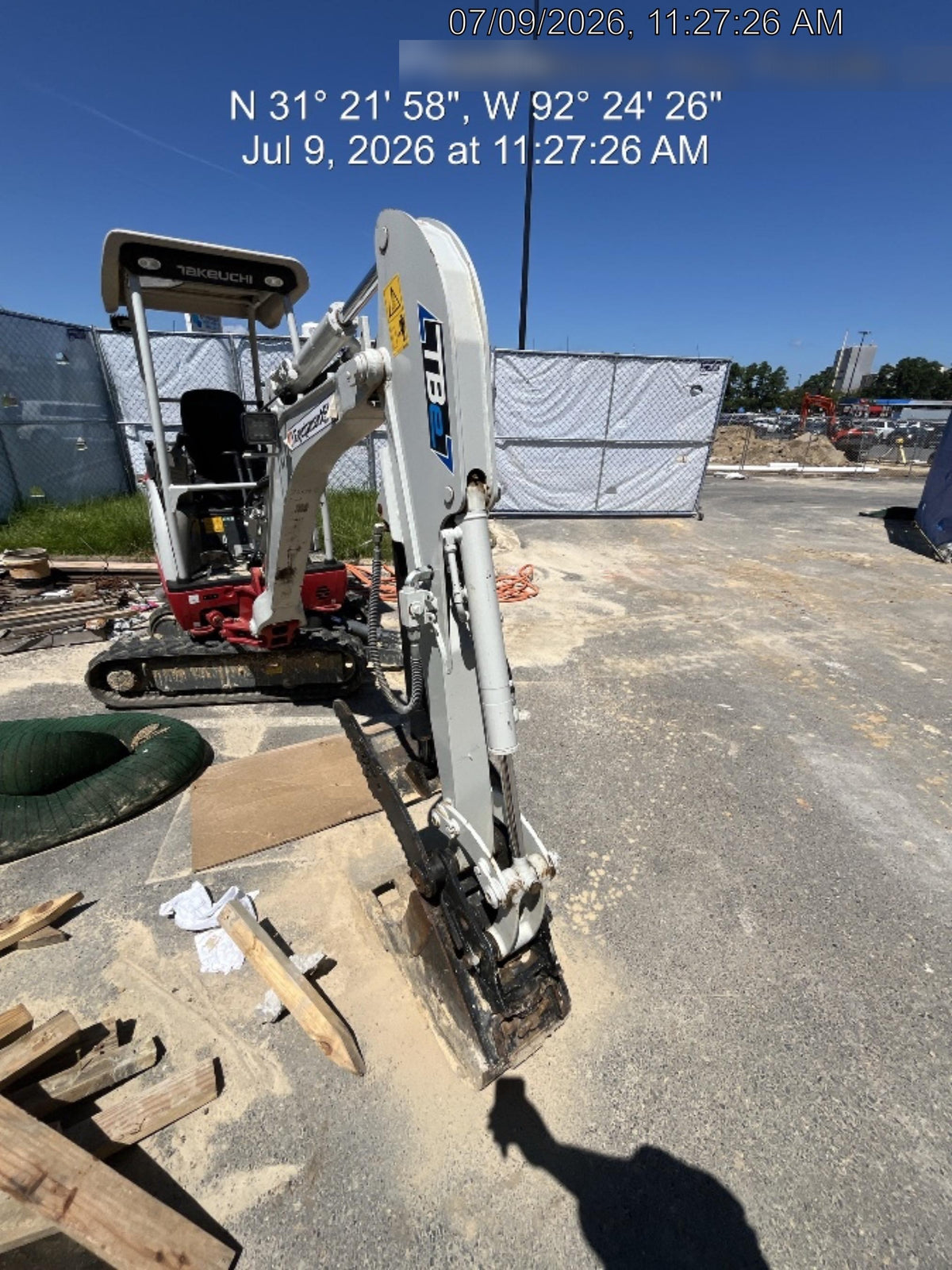 2022 TAKEUCHI TB20e