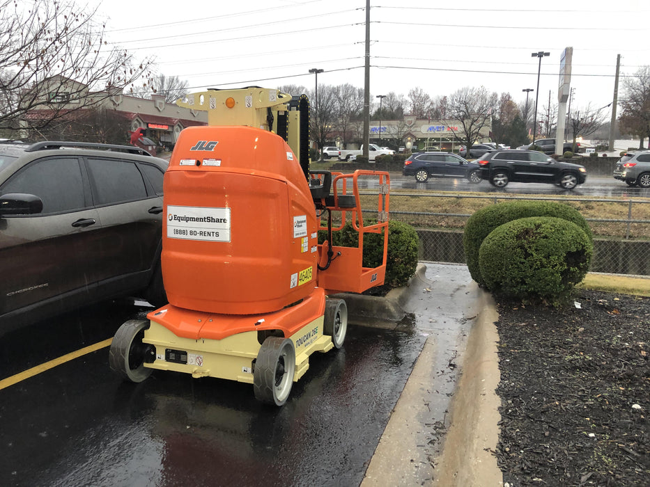 2019 JLG T26E