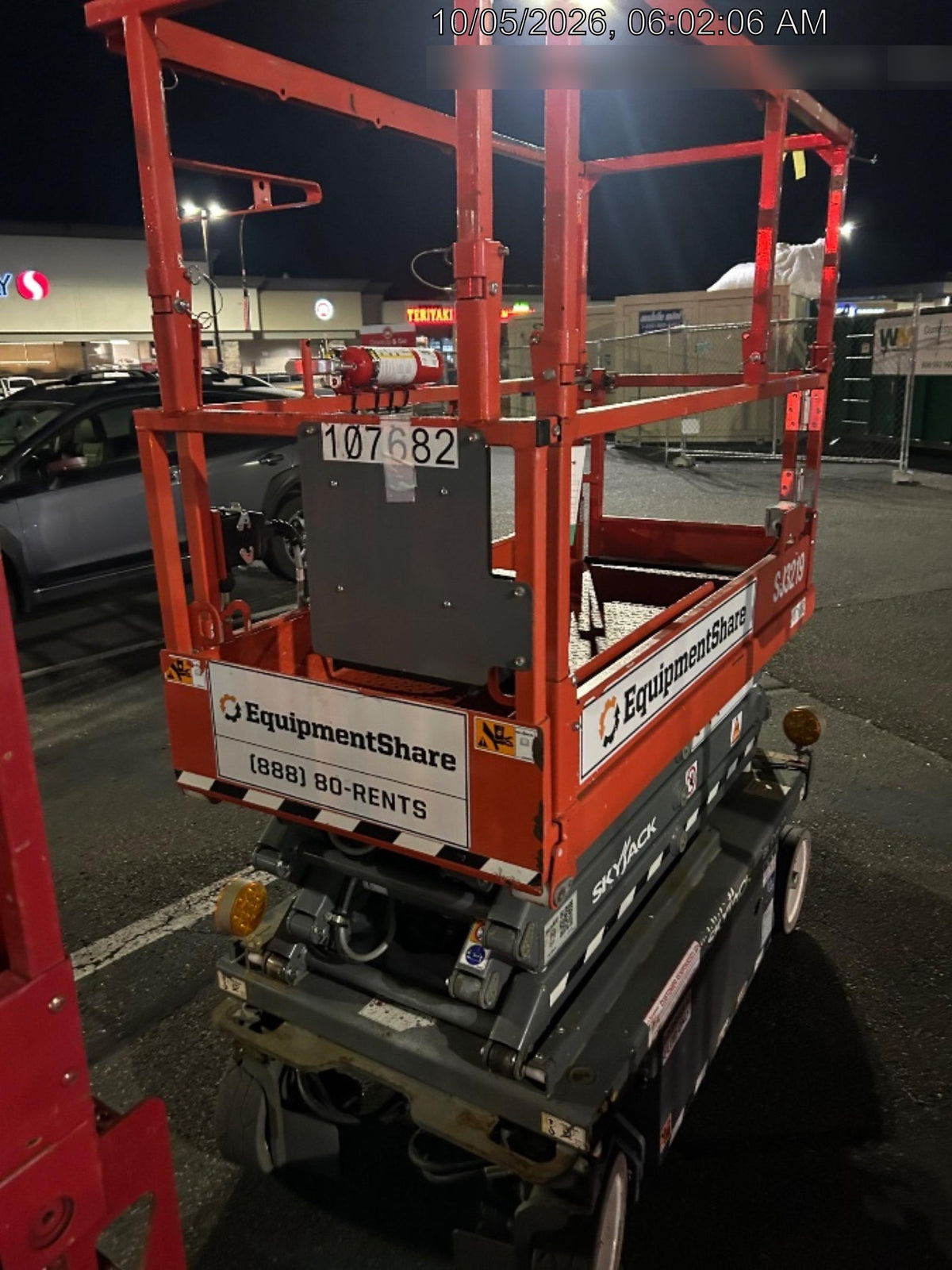 2020 Skyjack SJIII-3219 Solid NM Tires, Half height spring hinged entry gate, Dual Beacons, 800W Inverter