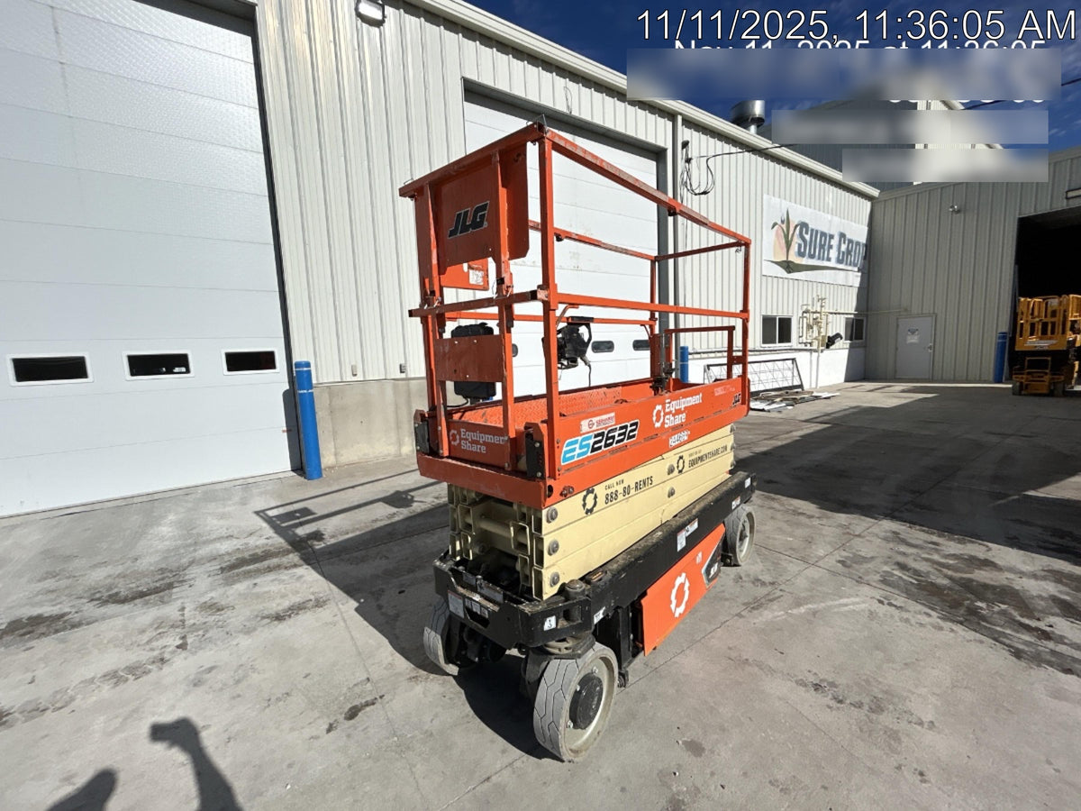 2022 JLG ES2632
