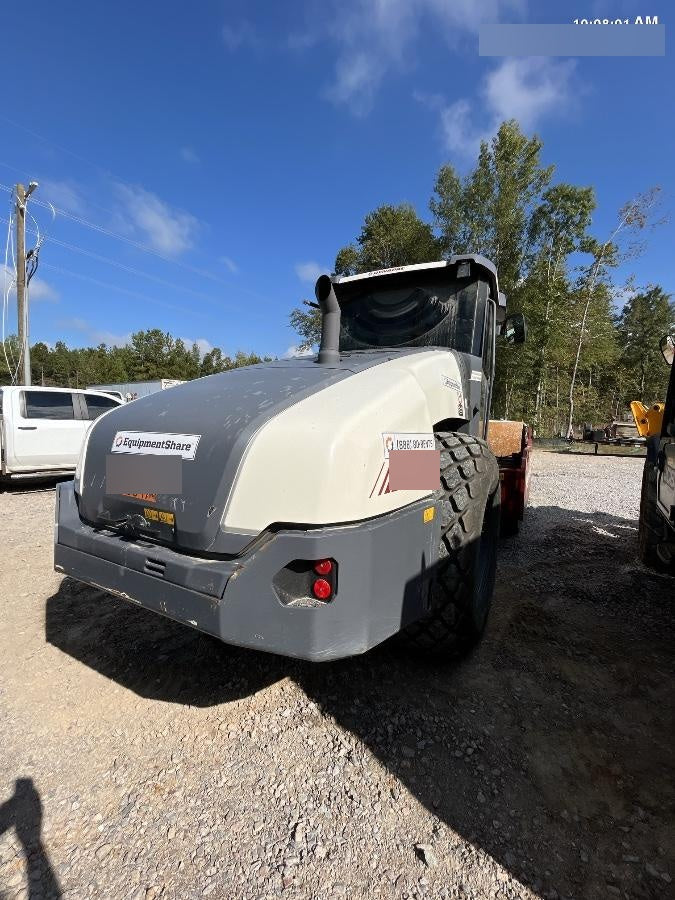 2023 DYNAPAC CA2500D