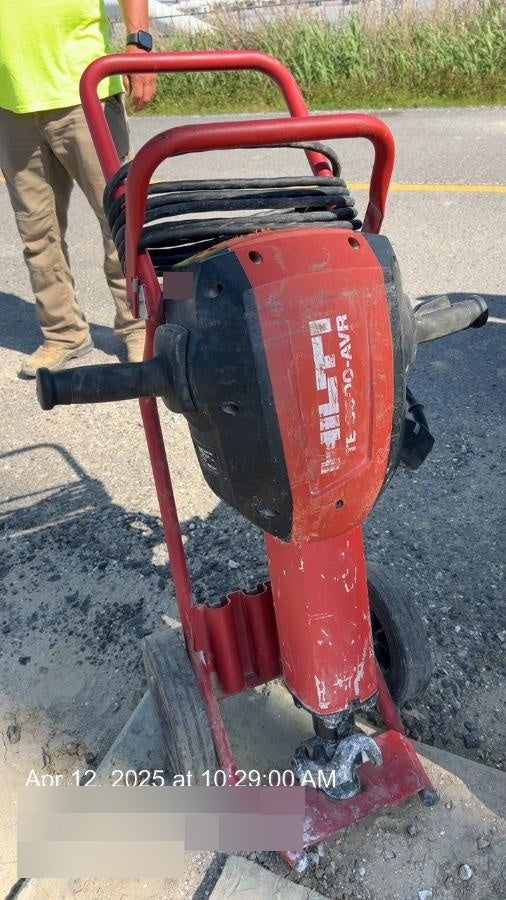 2021 HILTI TE 3000-AVR