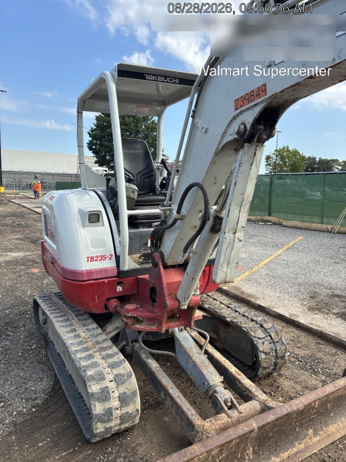 2022 TAKEUCHI TB235-2R