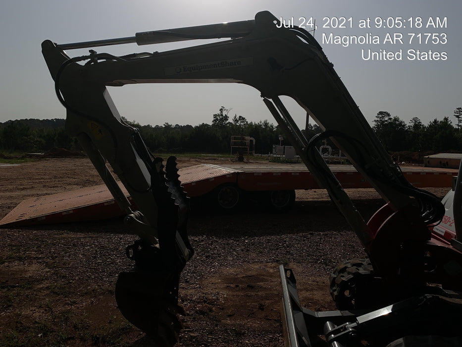 2021 TAKEUCHI TB250-2