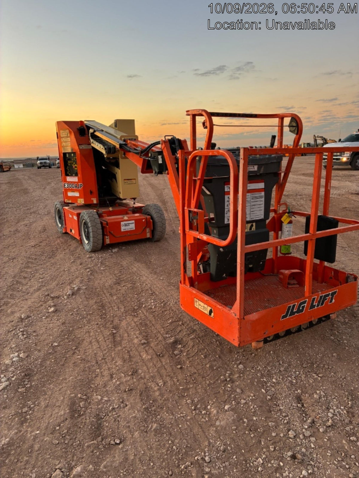 2020 JLG E300AJP