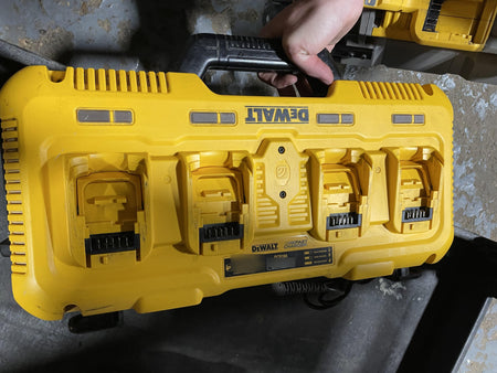 2022 DEWALT DCS374P2