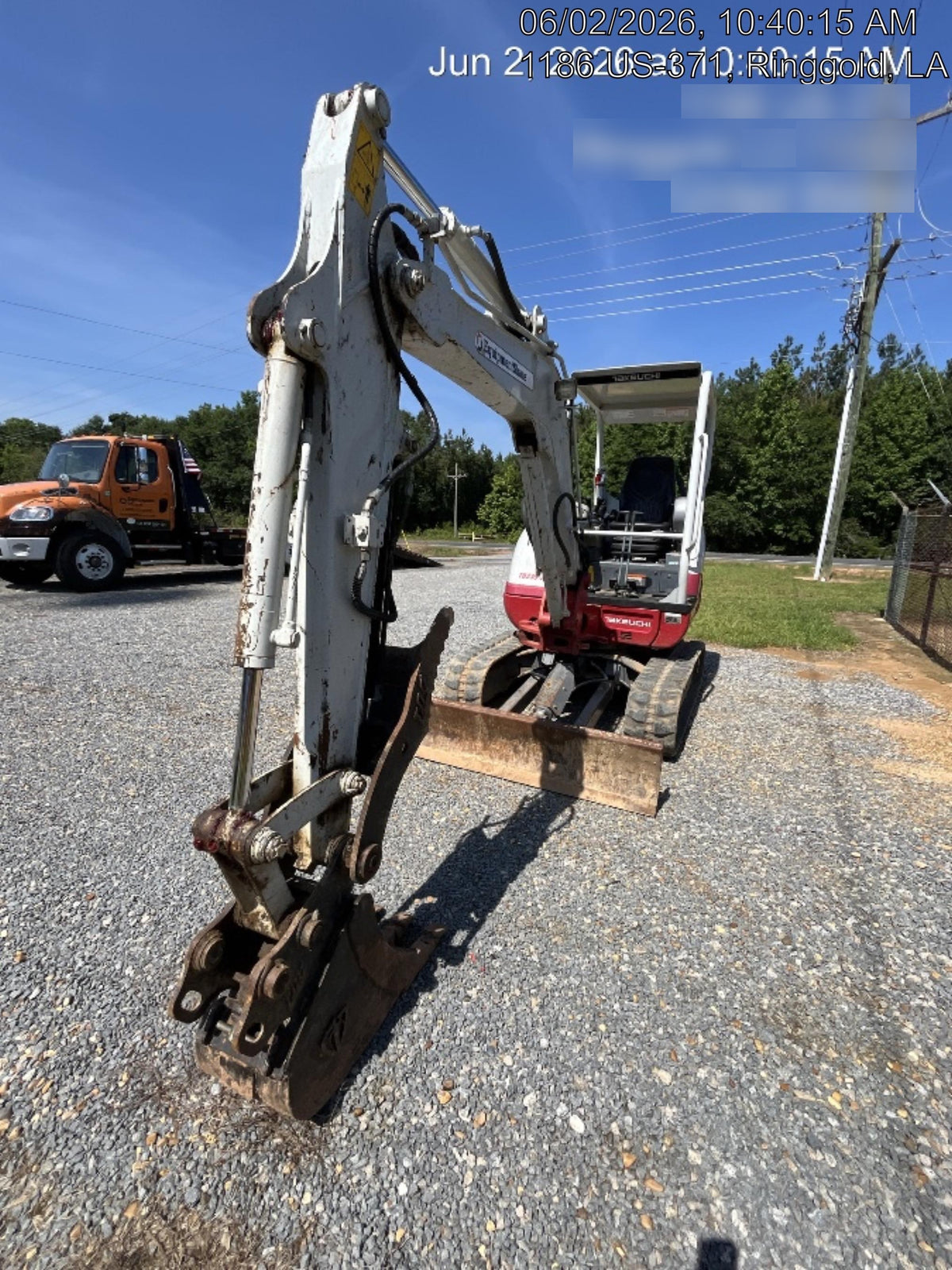 2022 TAKEUCHI TB235-2R